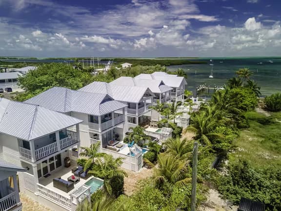 Gated Keys Home | Dock, Heated Pool & 2 Pools | Pet-OK